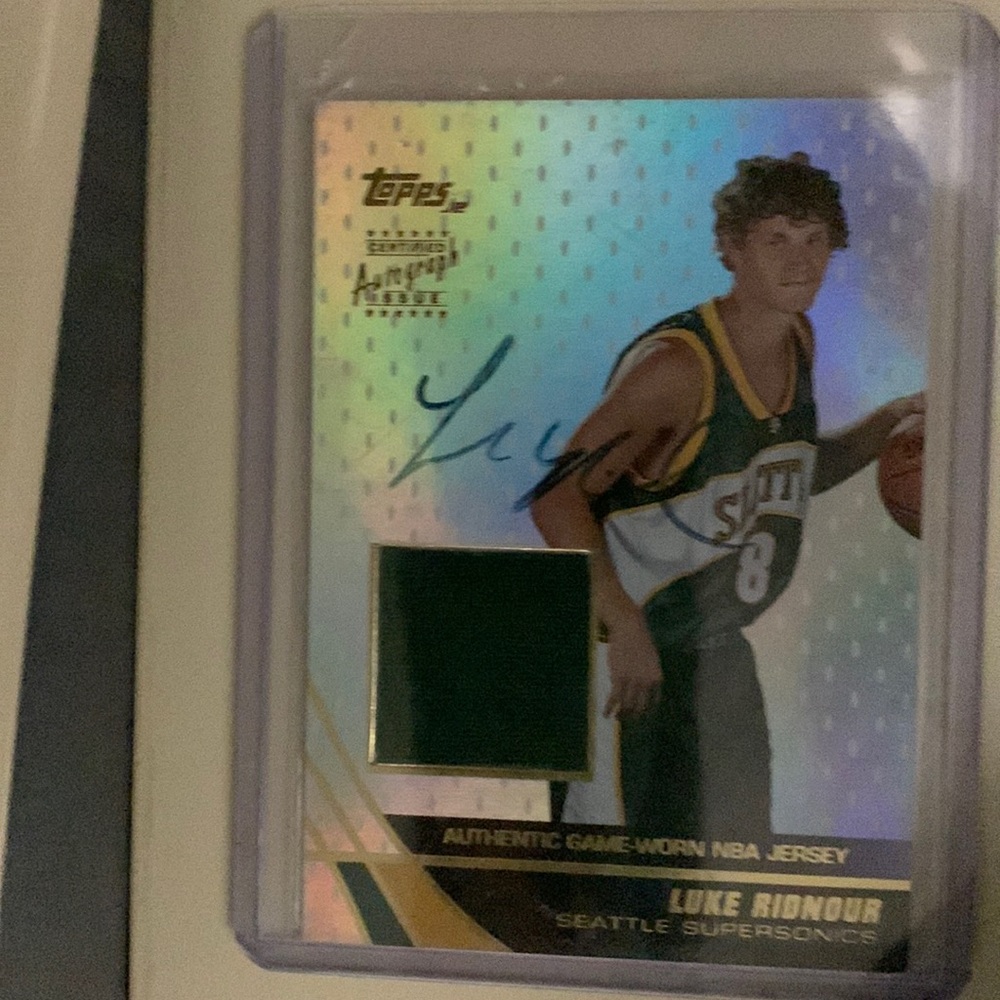 Luke Ridnour 2002- 2003 topps jersey edition auto jersey /499 *Supersonics*